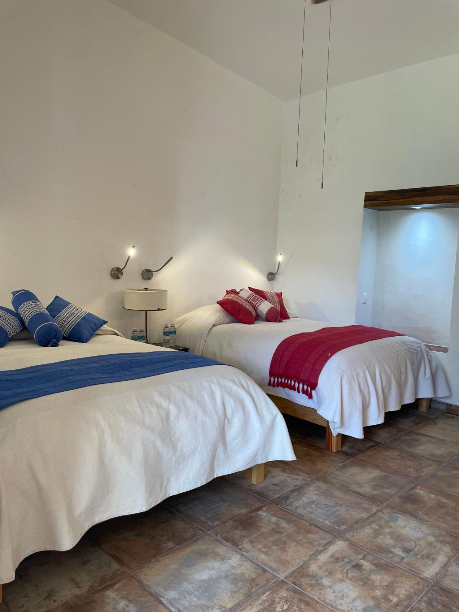 Hotel Casona El Calvario Huichapan ภายนอก รูปภาพ